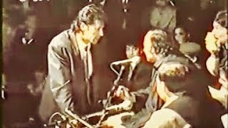 Rare Footage of Imran Khan Requesting Ustaad Nusrat Fateh Ali Khan for quotAli Da Malangquot [upl. by Yousuf660]