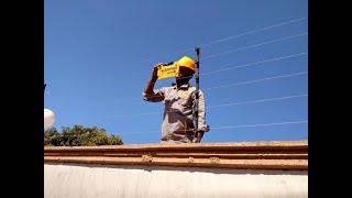 Comment fonctionne Une Clôture Électrique  Electric Fence [upl. by Enaywd510]