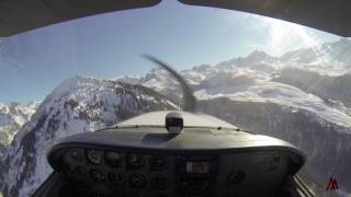 Courchevel  Décollage et atterrissage avion altiport C172 Alpine Airlines [upl. by Othilie581]