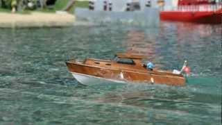 RC Boat  Diva  Cabin Cruiser [upl. by Gnuhc813]