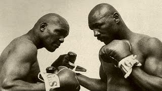 Marvin Hagler vs Bennie Briscoe  Highlights BATTLE of the BALDIES [upl. by Hailed]