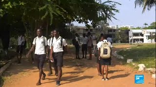 Ghana  un pays anglophone où le français simpose [upl. by Tosch147]