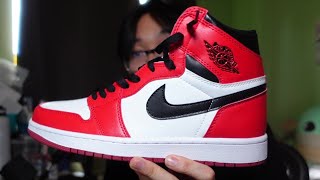 Jordan 1 Chicago From DHGate  Review  On Foot [upl. by Erb]