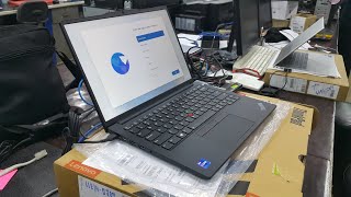 Review Lenovo ThinkPad E14 Gen5 [upl. by Dnilasor425]