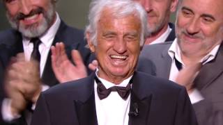 Standing ovation pour le géant Jean Paul Belmondo  César 2017 [upl. by Zanze]