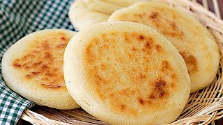 Como Hacer Arepas Venezolanas [upl. by Eenafets]