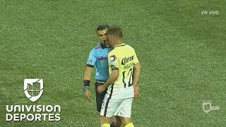 Pablo Aguilar le da un cabezazo al árbitro al término del Xolos vs América [upl. by Qirat]