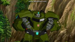 Transformers RID 2015 Bulkhead vs Grimlock [upl. by Lellih]