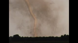 The Photogenic Mulvane KS Tornado June 12 2004 [upl. by Gratia62]