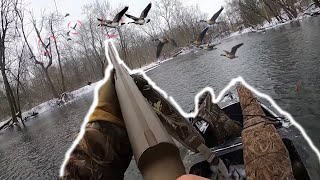 KAYAK Jump Shooting RIVER GEESE with a DOG [upl. by Dicks661]