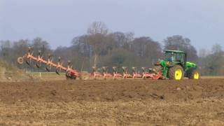 Semis de féveroles avec John Deere [upl. by Alimac]