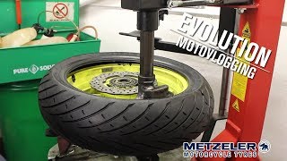 Metzeler Roadtec 01 Tyre Review  Fitting Balancing amp Installation [upl. by Yrrehs]